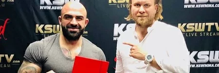 AKOP SZOSTAK SIGNS WITH KSW
