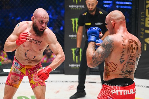 Dzikowski Signs Droga do KSW 95 – Krystian Bielski i Borys Dzikowski | KSW